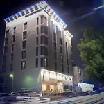 Signature Guest Hotel